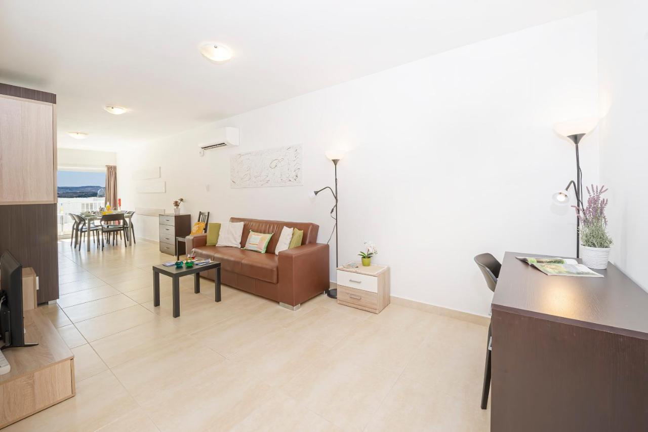 Summer Breeze Comfort Sunny Apartments Close To The Sandy Beaches - By Getawaysmalta 멜리에하 외부 사진