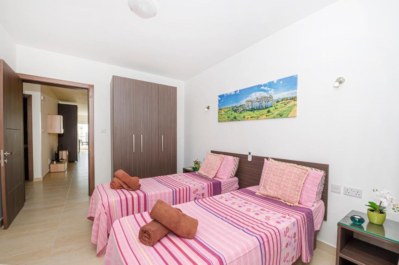 Summer Breeze Comfort Sunny Apartments Close To The Sandy Beaches - By Getawaysmalta 멜리에하 외부 사진